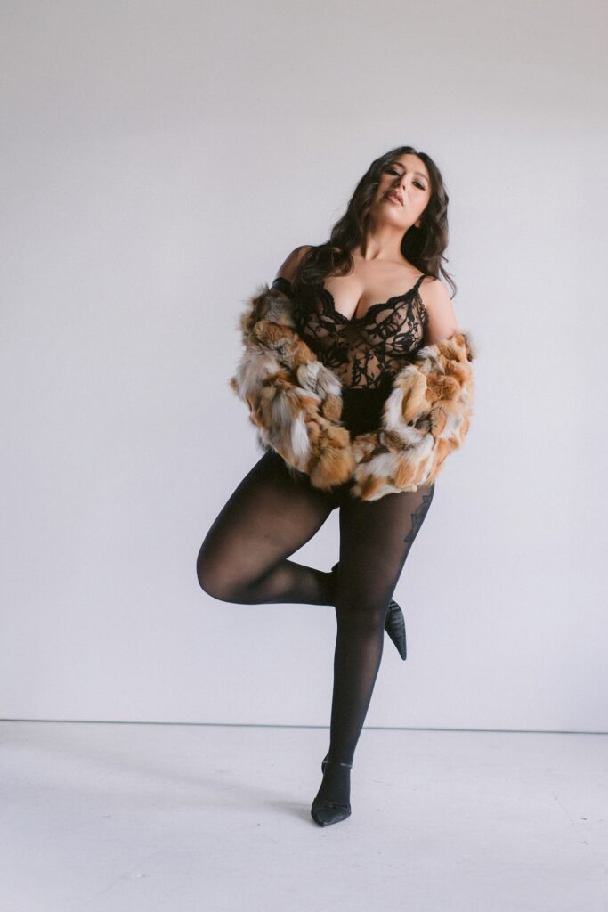 Woman during Sacramento boudoir photoshoot experience